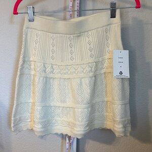 Elegant Cream Knit Skater Skirt‎